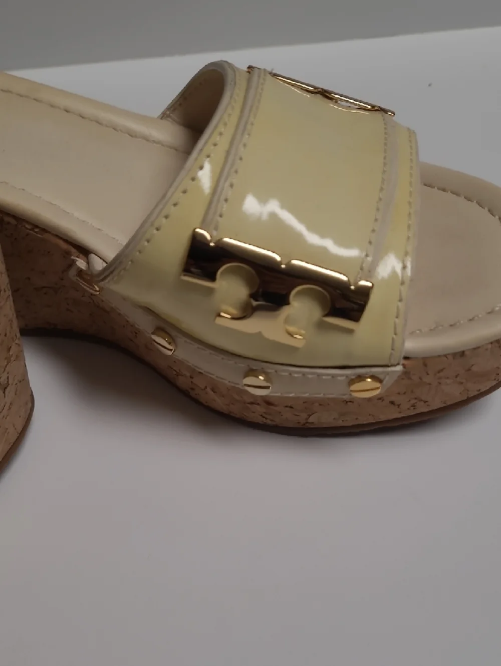 Tory Burch Pale Yellow Patent Slide Mules with Gold Hardware - Size 6.5